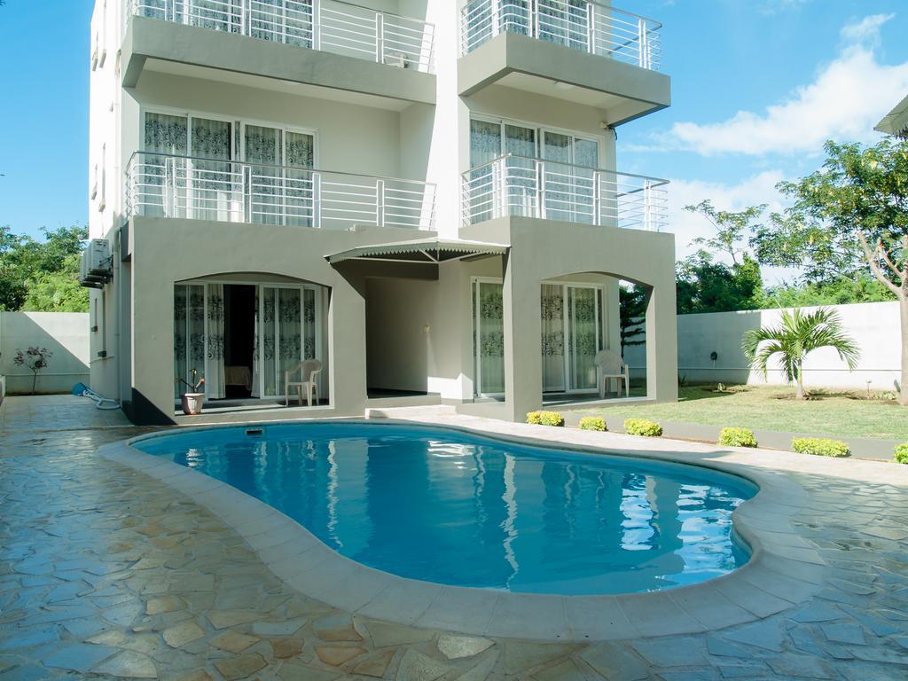 Mo Residence Pereybere Beach Exterior photo
