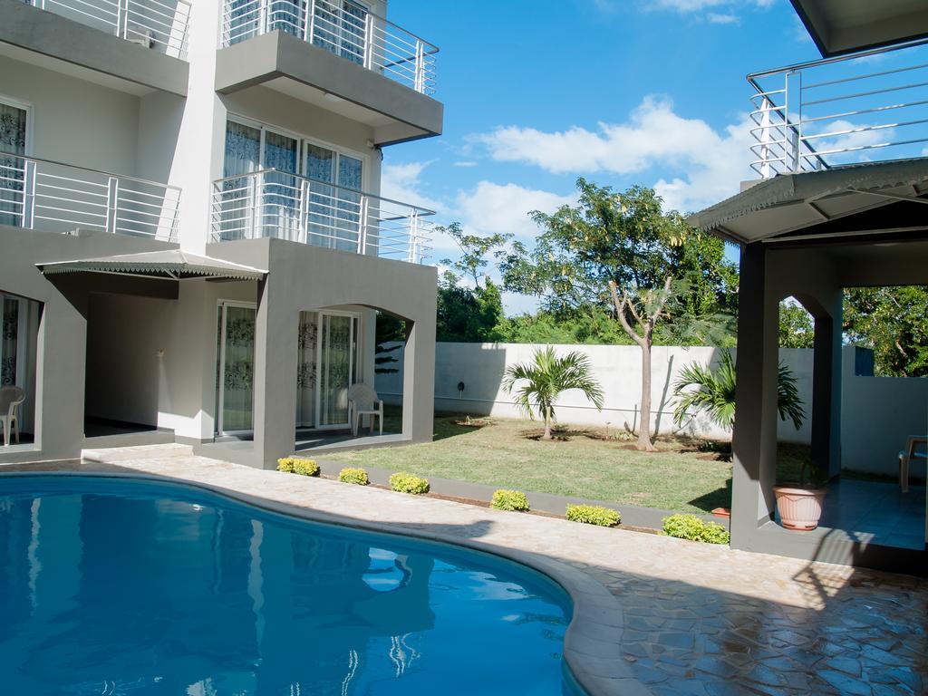 Mo Residence Pereybere Beach Exterior photo